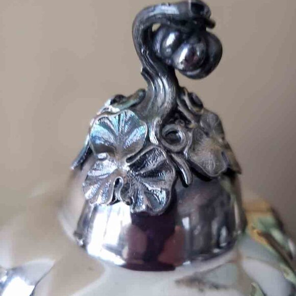 Reed & Barton #1795 Silver Plate Teapot Coffee Pot Winthrop Pumpkin Top - Picture 5 of 5